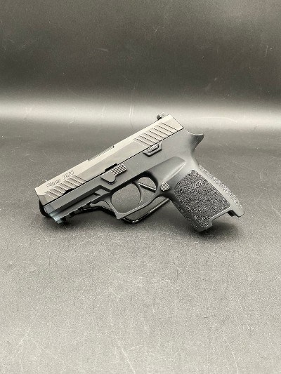 SIG SAUER P320 COMPACT 9MM LUGER (9X19 PARA) - Image 1 of 9