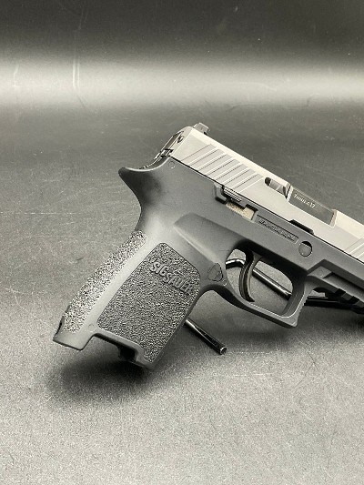 SIG SAUER 320c-9-t-e 9MM LUGER (9x19 PARA) - Image 5 of 10