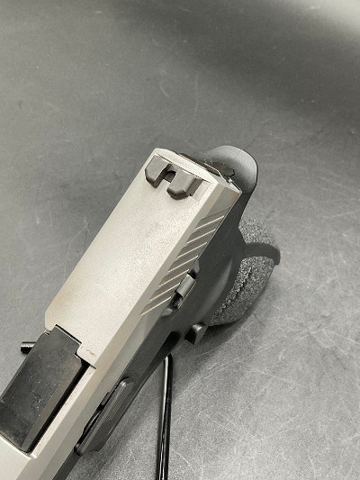 SIG SAUER 320c-9-t-e 9MM LUGER (9x19 PARA) - Image 9 of 10