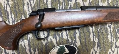 BROWNING A-BOLT 7MM REM MAG - Image 3 of 11