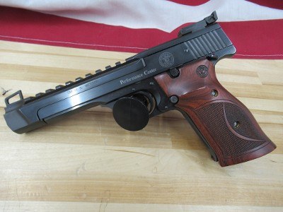 SMITH & WESSON 41 PERFORMANCE CENTER .22 LR - Image 2 of 6