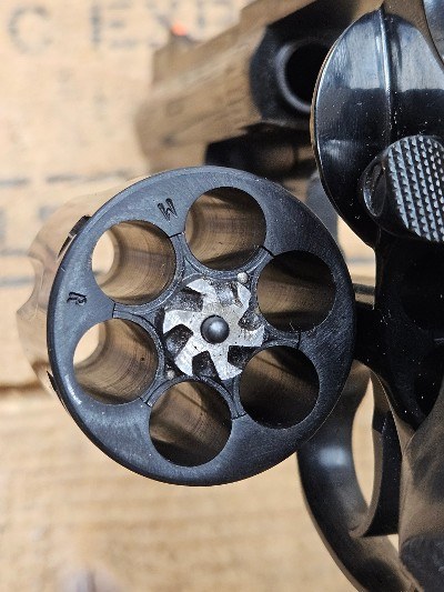 ROSSI 971 STAINLESS STEEL .357 MAG - Image 6 of 8