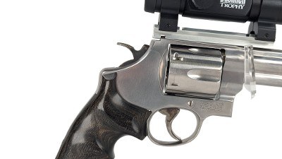 SMITH & WESSON 629 Classic .44 MAGNUM - Image 11 of 25