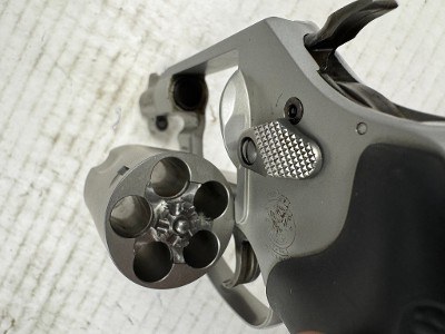 SMITH & WESSON 637-2 Airweight .38 SPL - Image 5 of 6