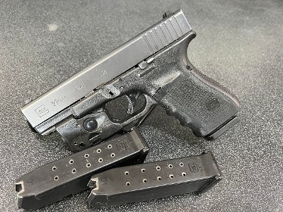 GLOCK G23 GEN 4 .40 CALIBER - Image 11 of 11