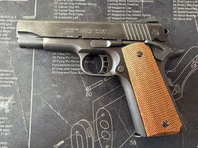 COLT COMBAT COMMANDER .45 ACP - Image 1 of 2