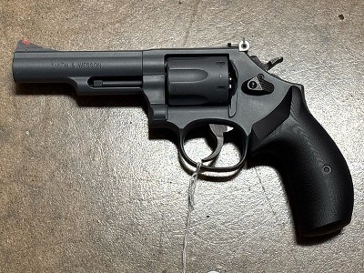 SMITH & WESSON 66-8 .357 MAG - Image 1 of 6