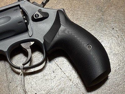 SMITH & WESSON 66-8 .357 MAG - Image 2 of 6