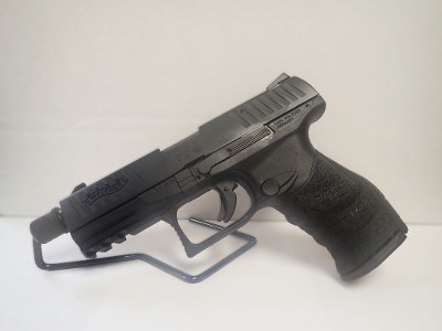 WALTHER PPQ .22 LR - Image 1 of 5