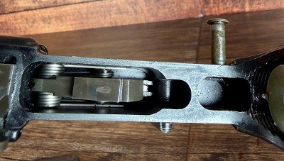 COLT Stamped "Law Enforcement Carbine" Monolithic LE6940 AR-15, M4 16" 5.56X45MM NATO - Image 13 of 16