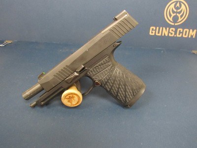 SIG SAUER P365XL 9MM LUGER (9x19 PARA) - Image 1 of 3