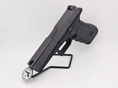 GLOCK 22 GEN 4 40 Smith & Wesson - Image 1 of 5