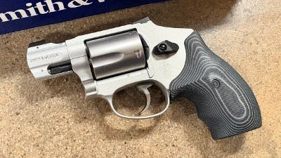 SMITH & WESSON 642UC .38 SPL - Image 2 of 10