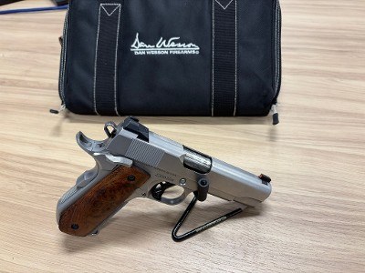 DAN WESSON FIREARMS Valor .45 ACP - Image 6 of 7