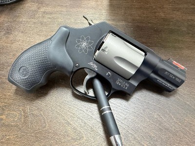 SMITH & WESSON 360PD .357 MAG - Image 2 of 7