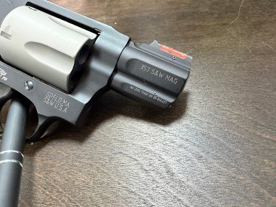 SMITH & WESSON 360PD .357 MAG - Image 4 of 7