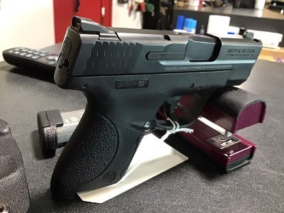 SMITH & WESSON M&P9 SHIELD 9MM LUGER (9x19 PARA) - Image 3 of 6
