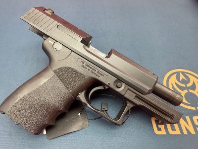 HECKLER & KOCH USP-40C .40 S&W - Image 6 of 10