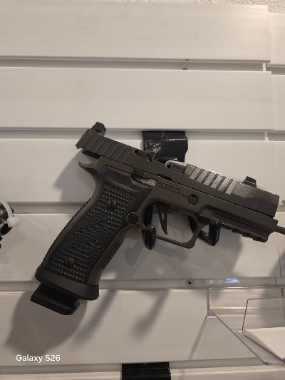 P320 AXG LEGION 9MM LUGER (9X19 PARA) - Image 1 of 3