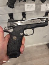 WILSON COMBAT EDC X9 9MM LUGER (9x19 PARA) - Image 1 of 4