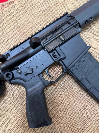 SIG SAUER M400 TREAD 5.56X45MM NATO - Image 8 of 15