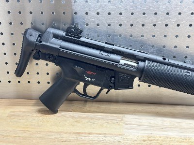 HECKLER & KOCH MP5 .22 LR - Image 6 of 7