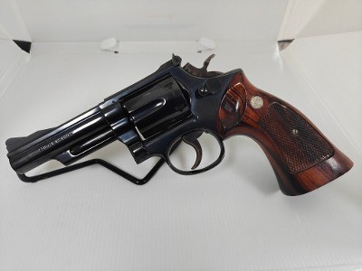 SMITH & WESSON 19-3 .357 MAG - Image 1 of 9