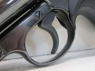COLT DETECVTIVE .38 SPL - Image 6 of 21