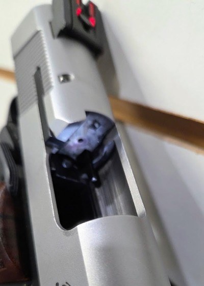 SMITH & WESSON SW1911 PRO .45 ACP - Image 5 of 6