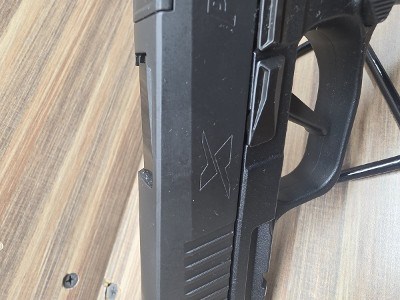 SIG SAUER P365 X-Macro 9MM LUGER (9x19 PARA) - Image 4 of 10