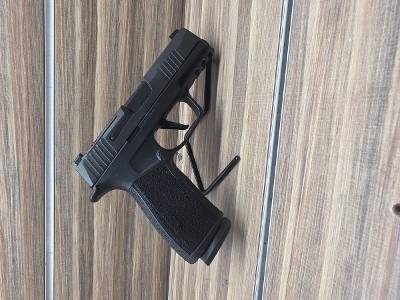 SIG SAUER P365 X-Macro 9MM LUGER (9x19 PARA) - Image 2 of 10