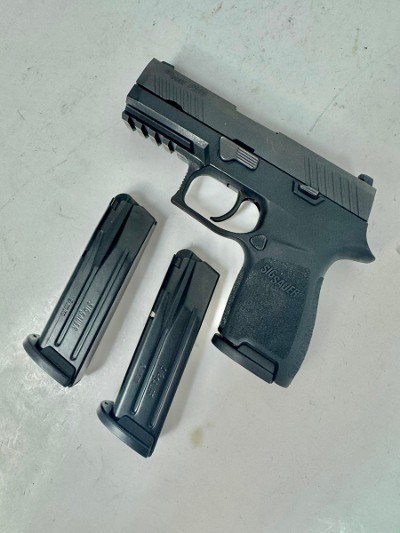 SIG SAUER P320 9MM LUGER (9x19 PARA) - Image 1 of 7