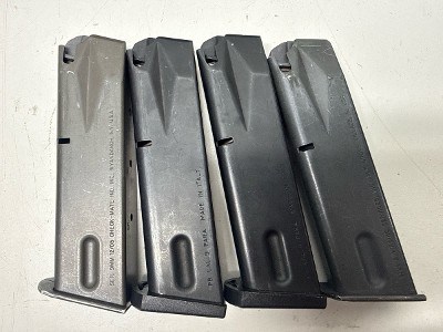 BERETTA 92FS 9 - Image 6 of 12