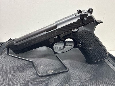 BERETTA 92FS 9 - Image 2 of 12