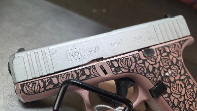 GLOCK Glock 43x The Rose 9MM LUGER (9x19 PARA) - Image 3 of 8