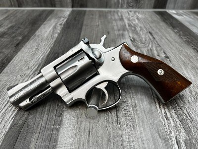 RUGER SECURITY-SIX STAINLESS MODEL 717 .357 MAG - Image 1 of 3
