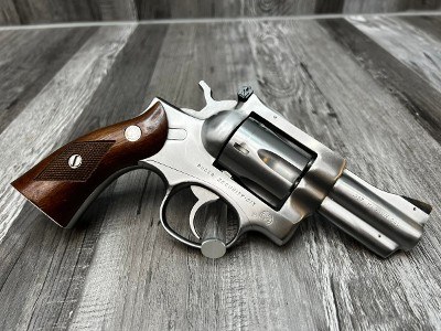 RUGER SECURITY-SIX STAINLESS MODEL 717 .357 MAG - Image 2 of 3