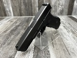 GLOCK 22 GEN 4 40 Smith & Wesson - Image 3 of 3