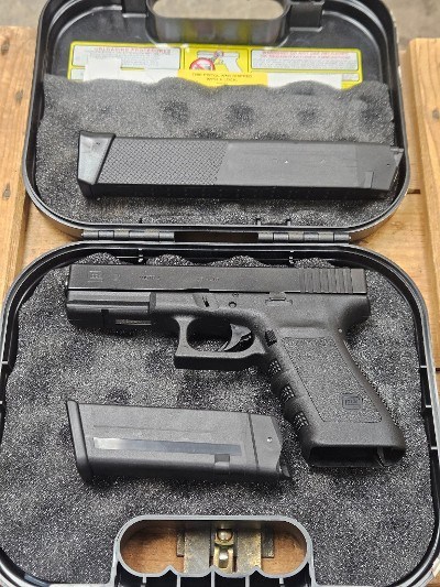 GLOCK 21 GEN 4 .45 ACP - Image 7 of 7