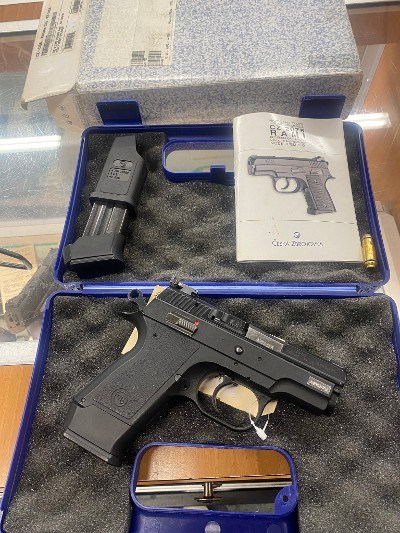 CZ 2075 RAMI P .40 S&W - Image 1 of 3