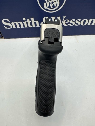 SMITH & WESSON SD40VE 40 Smith & Wesson - Image 3 of 5