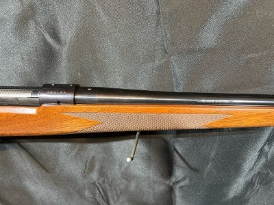 WINCHESTER MODEL 70 STANDARD G7004C 7MM REM MAG - Image 10 of 12