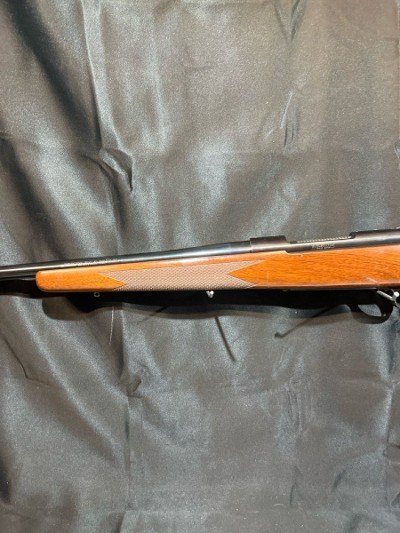 WINCHESTER MODEL 70 STANDARD G7004C 7MM REM MAG - Image 7 of 12
