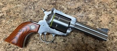 RUGER NEW MODEL SUPER BLACKHAWK .44 MAGNUM - Image 1 of 7