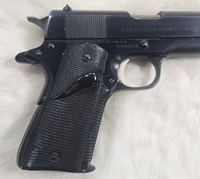 COLT MK IV / SERIES 70 GOVERNMENT .45 ACP - Image 5 of 10