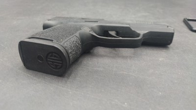 SIG SAUER P365 SAS (365-9-SAS) 9MM LUGER (9x19 PARA) - Image 4 of 11