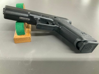 GLOCK G17 9MM LUGER (9x19 PARA) - Image 5 of 5