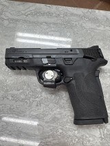 SMITH & WESSON M&P 9 SHIELD EZ 9MM LUGER (9x19 PARA) - Image 1 of 2