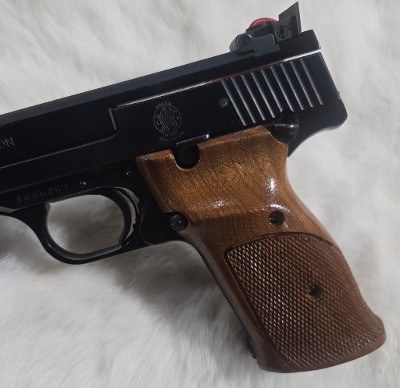 SMITH & WESSON 41 .22 LR - Image 7 of 9