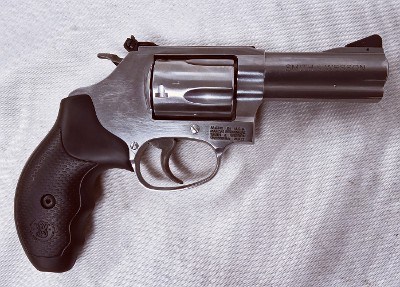 SMITH & WESSON 60-15 .357 MAG - Image 1 of 7